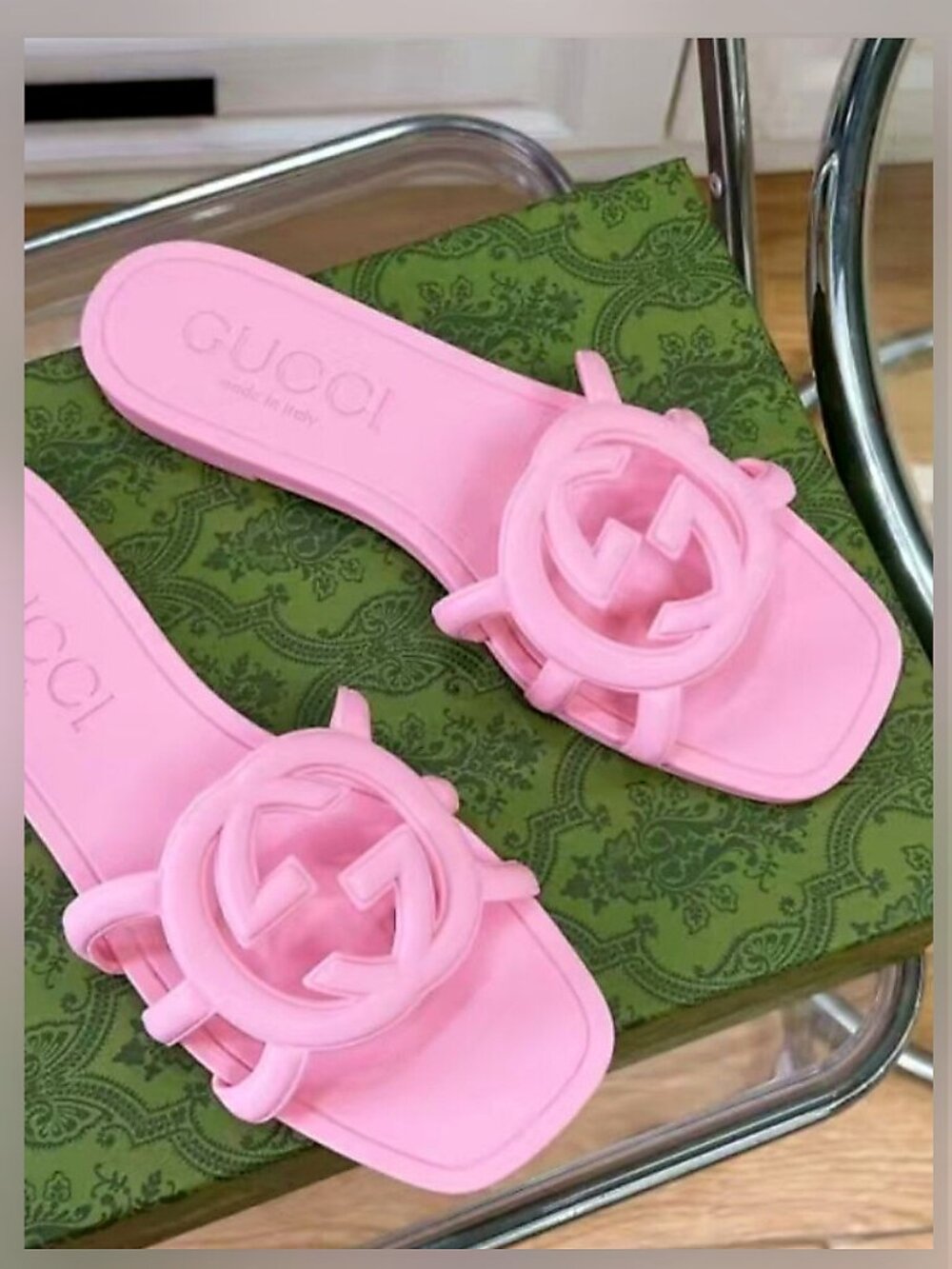 Gucci Bright Pink Interlocking G Slides